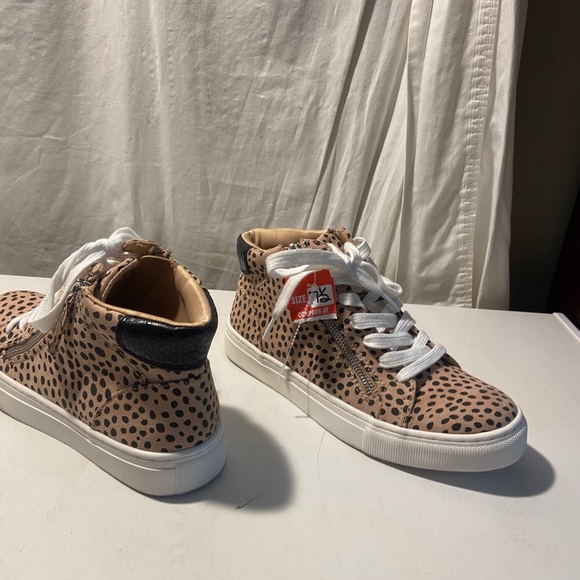 Universal Thread cheetah print ankle high shoes  laceup & side zipper 7.5 NWT - Picture 4 of 7